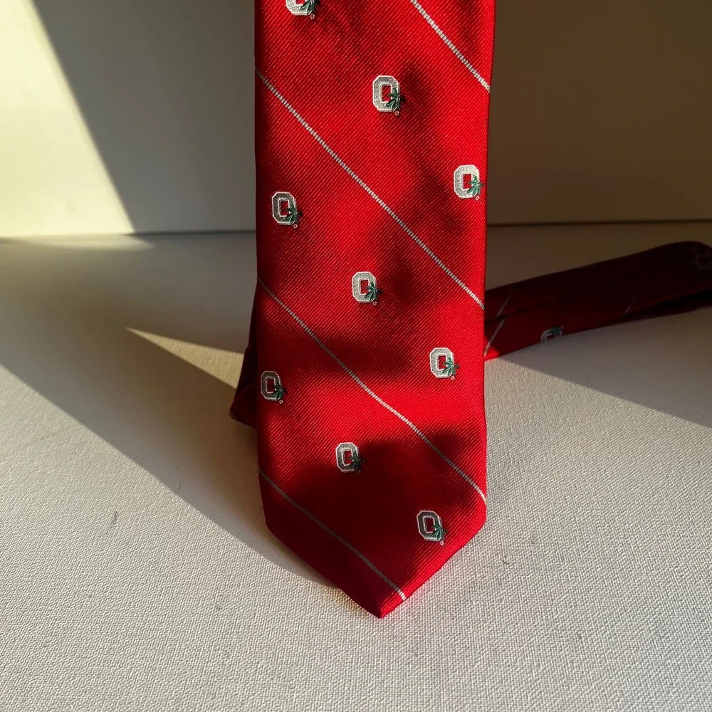 Musical Ohio State Buckeyes Mens Red Striped Necktie OSU Silk blend